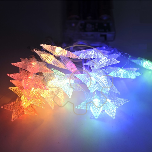 Série 20 LED étoiles multicolores lumières de Noël RGB sur piles chaîne 2 mt 2 jeux pour intérieur