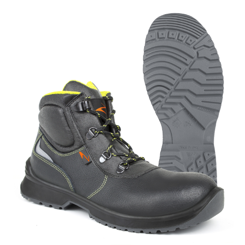 Pezzol Mistral S3 high safety work shoes in water-repellent black Idrotech leather made in Italy