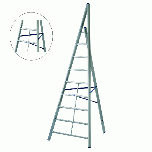 Scala agricola triangolare in alluminio Trittika 10 gradini h 333 cm tre piedi utilizzata in agricoltura